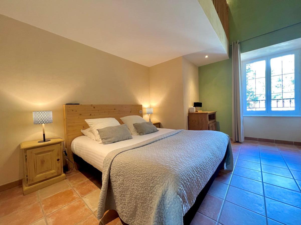 Logis Hotel Restaurant Le Domaine De L'Eau Vive Largentiere Luaran gambar