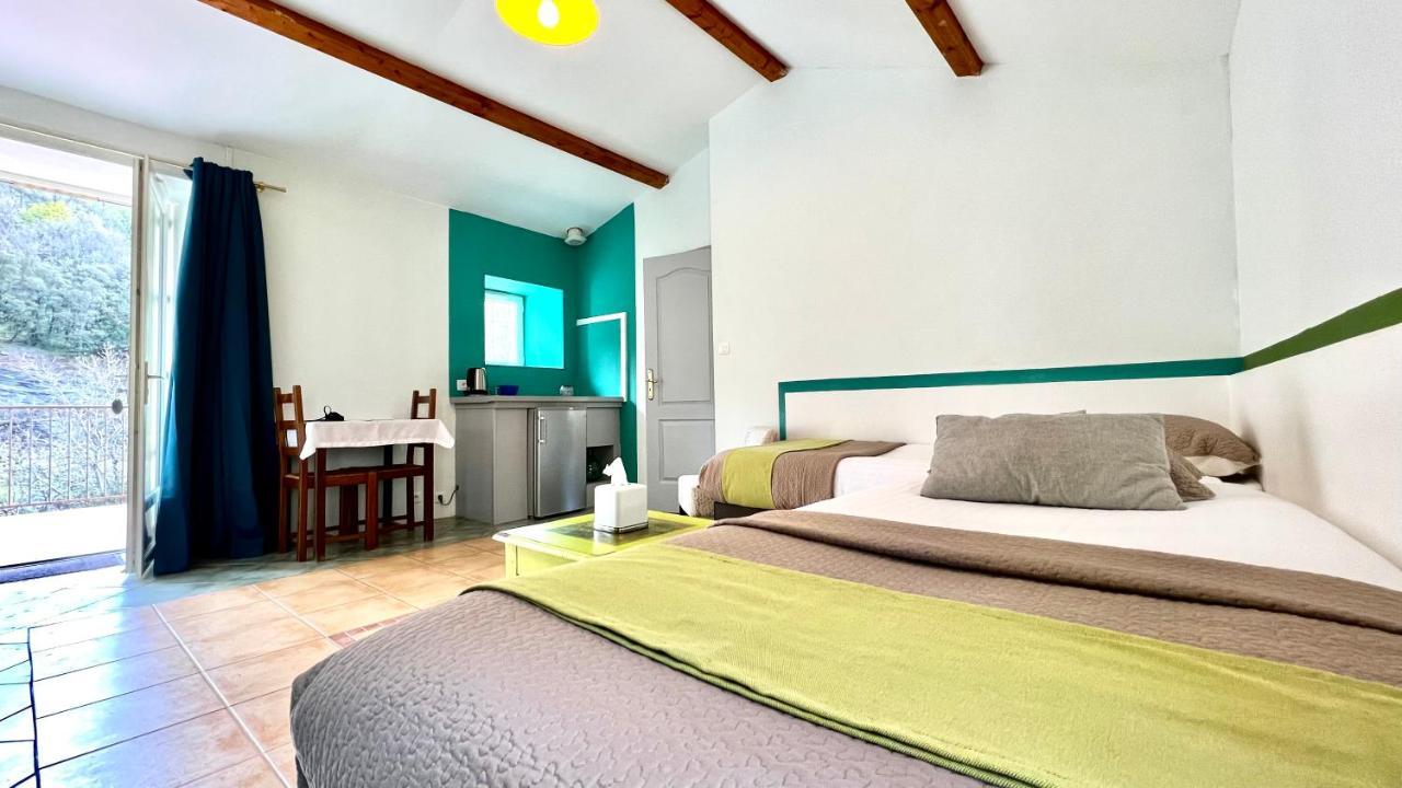 Logis Hotel Restaurant Le Domaine De L'Eau Vive Largentiere Luaran gambar