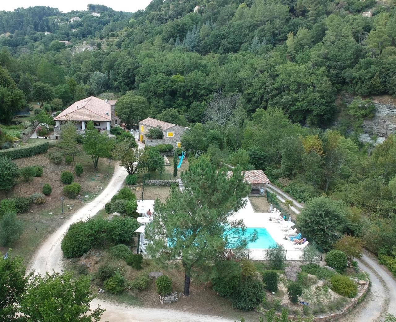 Logis Hotel Restaurant Le Domaine De L'Eau Vive Largentiere Luaran gambar